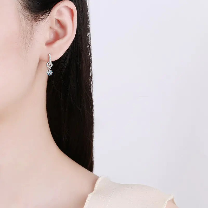 Boucles d'oreilles pendantes en moissanite véritable