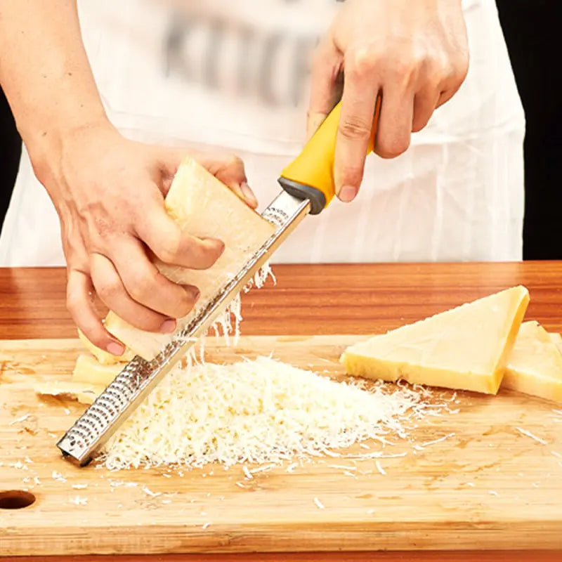 Zesteur de citron et râpe à fromage